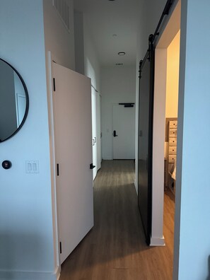 Interior - Cozy 1-bedroom apartment in superb EaDo Houston with AC and gym (Houston)
