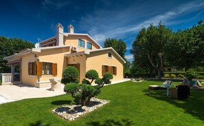 Exterior - Your peaceful hideaway above the old town of Labin (Labin)