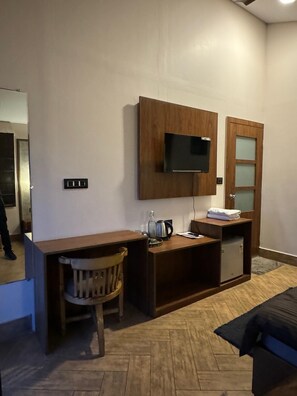 Deluxe Room | Free WiFi