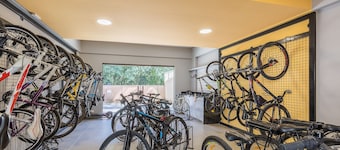 Comfort in Condominium w/ Gym and Laundry Eco0304