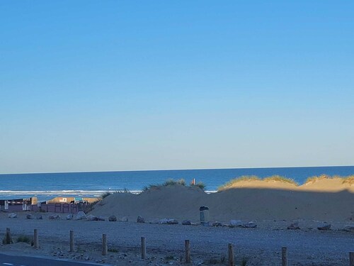 APARTMENT SEA VIEW FORT MAHON BEACH 50 M FROM THE BEACH