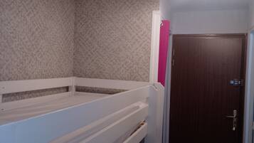 Fer et planche Ă repasser, Wi-Fi