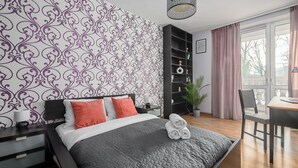 Comfort Apartment, Balcony | Soundproofing, iron/ironing board, cots/infant beds, free WiFi - Lumina airy apartment with balcony (Warsaw)