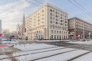 Front of property - Lumina airy apartment with balcony (Warsaw)