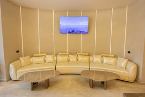 Lobby sitting area - Sky Hotel (Tirana)