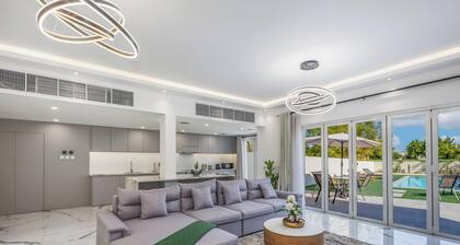 LUX The Serene Springs Villa 2