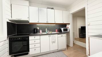 Micro-ondes, four, plaque de cuisson, lave-vaisselle