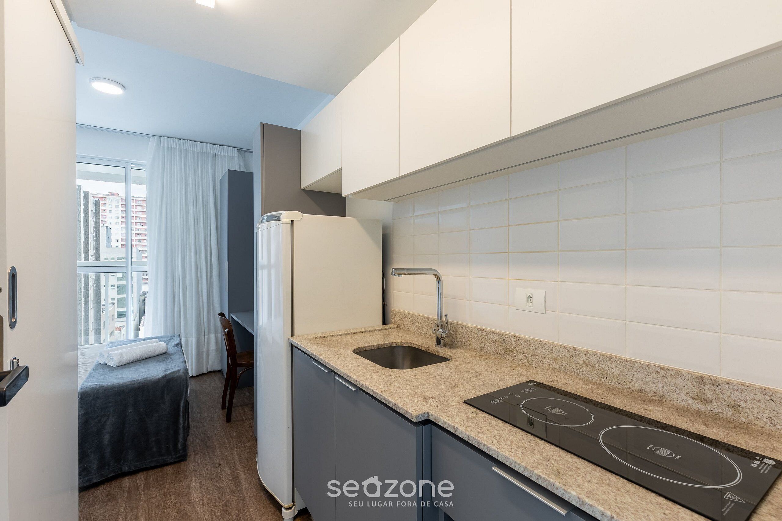 Basic Apartment | Private kitchen