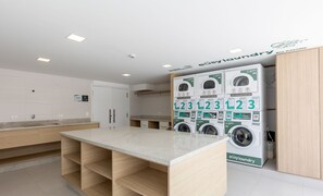 Interior - Complete Studios in Curitiba - Emws (Curitiba)