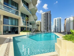 Outdoor pool - LUX  The Phantom Sky Pool Suite (Dubai)