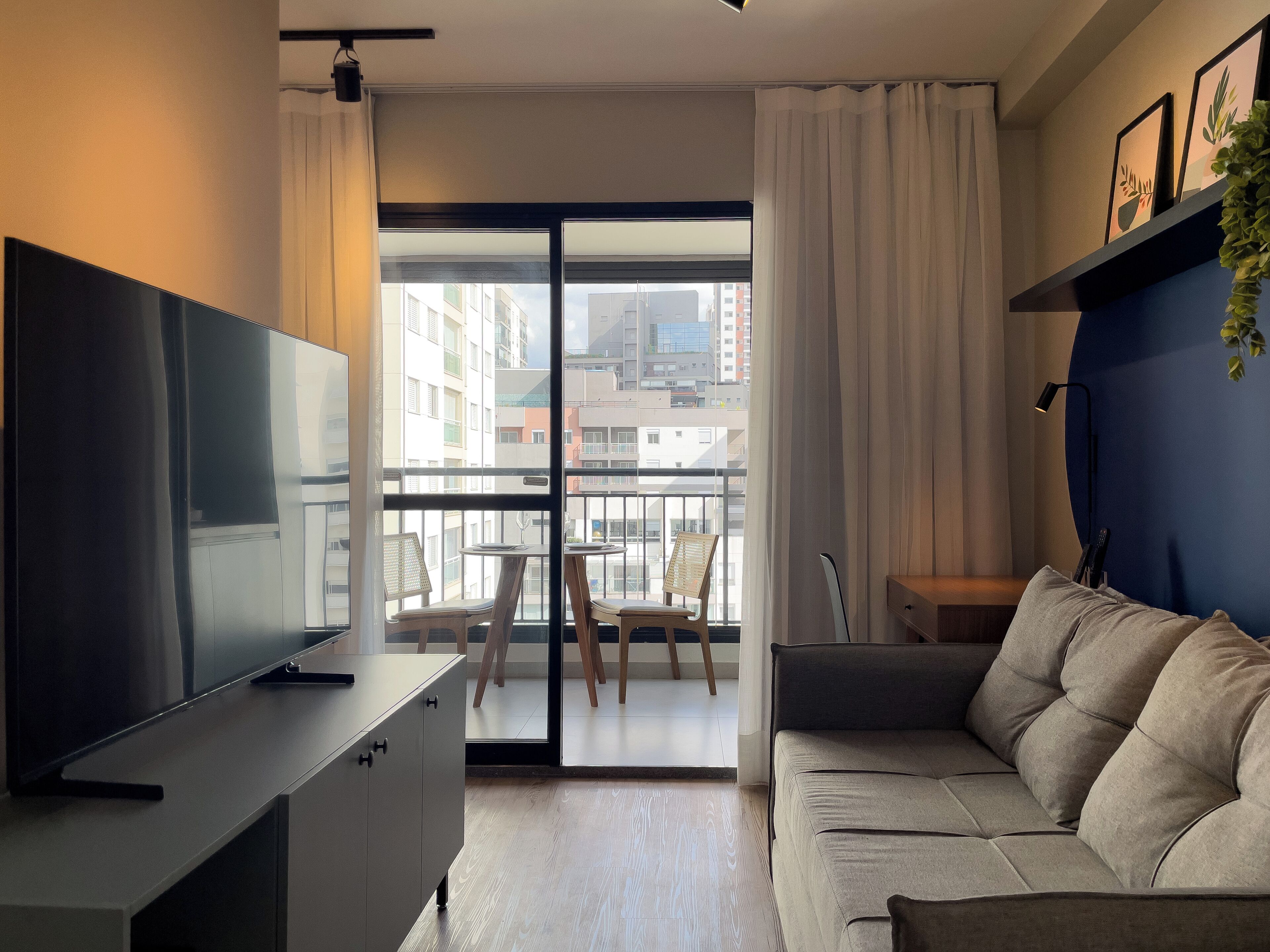 Studio | Living room