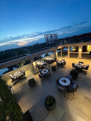 Restaurant - Lakeside Manor (Tezpur)