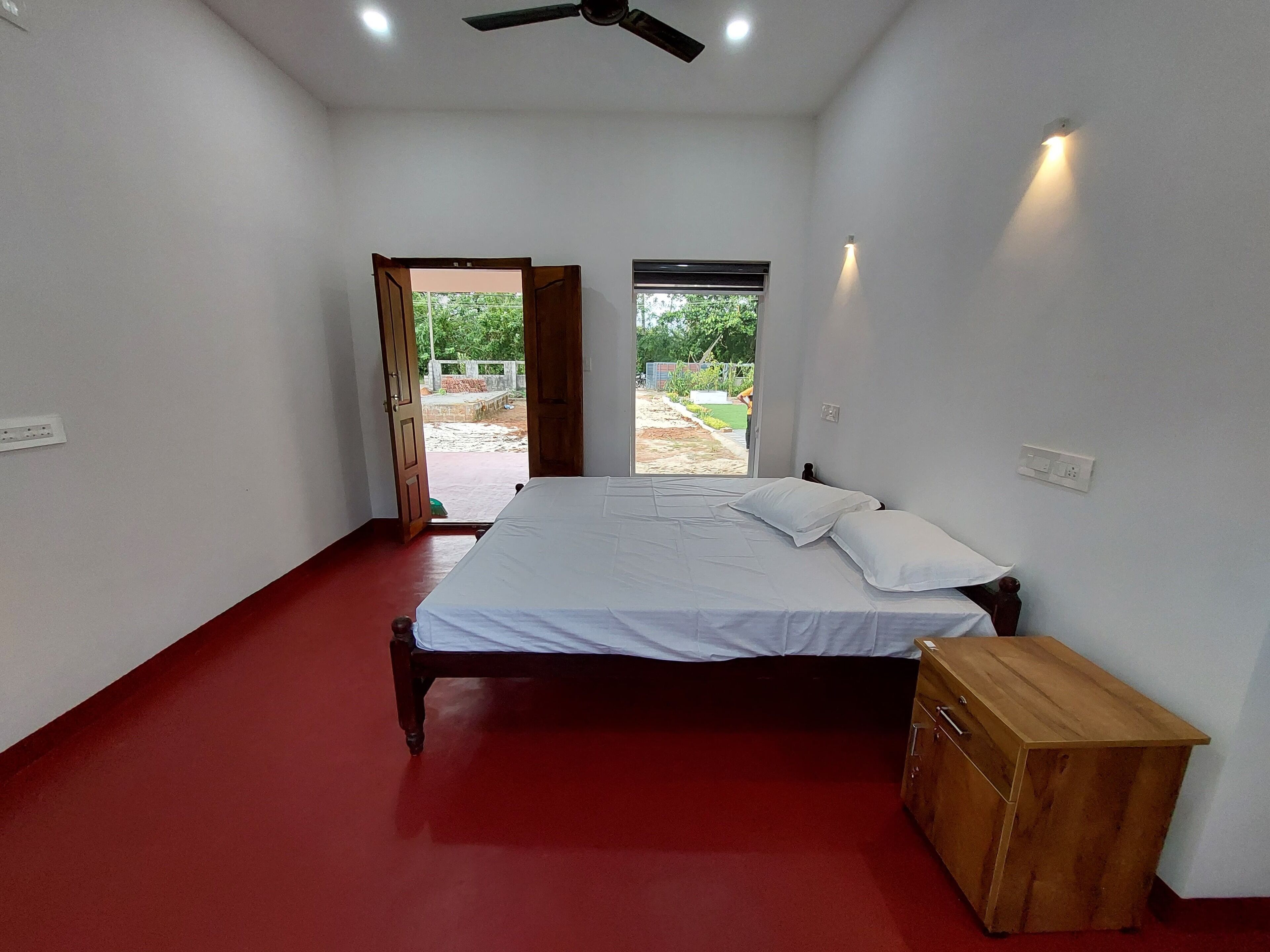 3 bedrooms, WiFi, bed sheets, wheelchair access