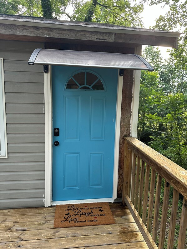 Exterior detail - Private Studio 12min from. Mercedes Benz/Downtown (Atlanta)