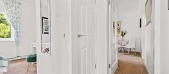 Grangeburn Residence - 2 bedroom home with parking