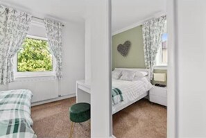 Silitysrauta/-lauta, internet, vuodevaatteet