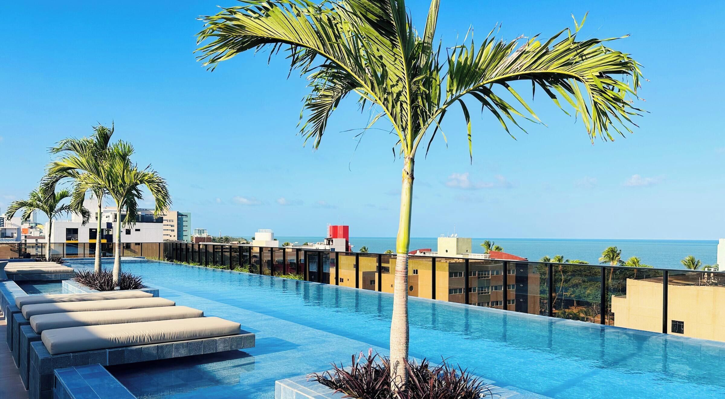 2 piscines a l'aire lliure 