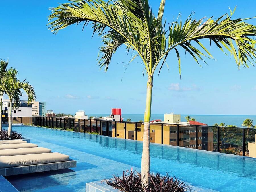 2 outdoor pools