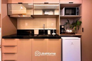 Basic Studio | Private kitchen - HIT Cabo Branco II- LikeHome Hospedagens (João Pessoa)