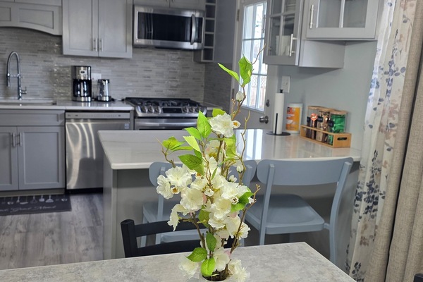 Microonde, forno, piano cottura, lavastoviglie