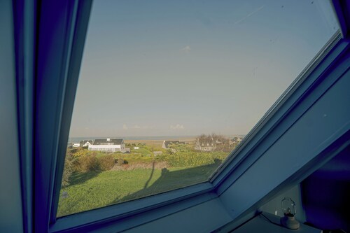 Charming Breton house, breathtaking sea view, garden and large grounds