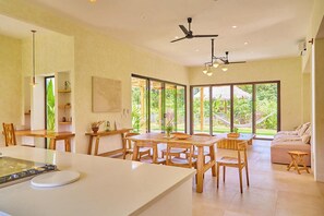 Villa - terrasse - udsigt til have | Gratis Wi-Fi