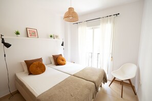 2 chambres, fer et planche à repasser, accès au Wi-Fi (inclus)