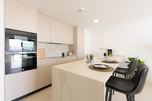 Fridge, microwave, oven, dishwasher - Las Lomas del Higueron - Brand New Apartment (Fuengirola)