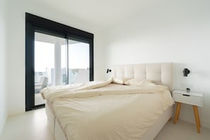Iron/ironing board, free WiFi, bed sheets - Las Lomas del Higueron - Brand New Apartment (Fuengirola)