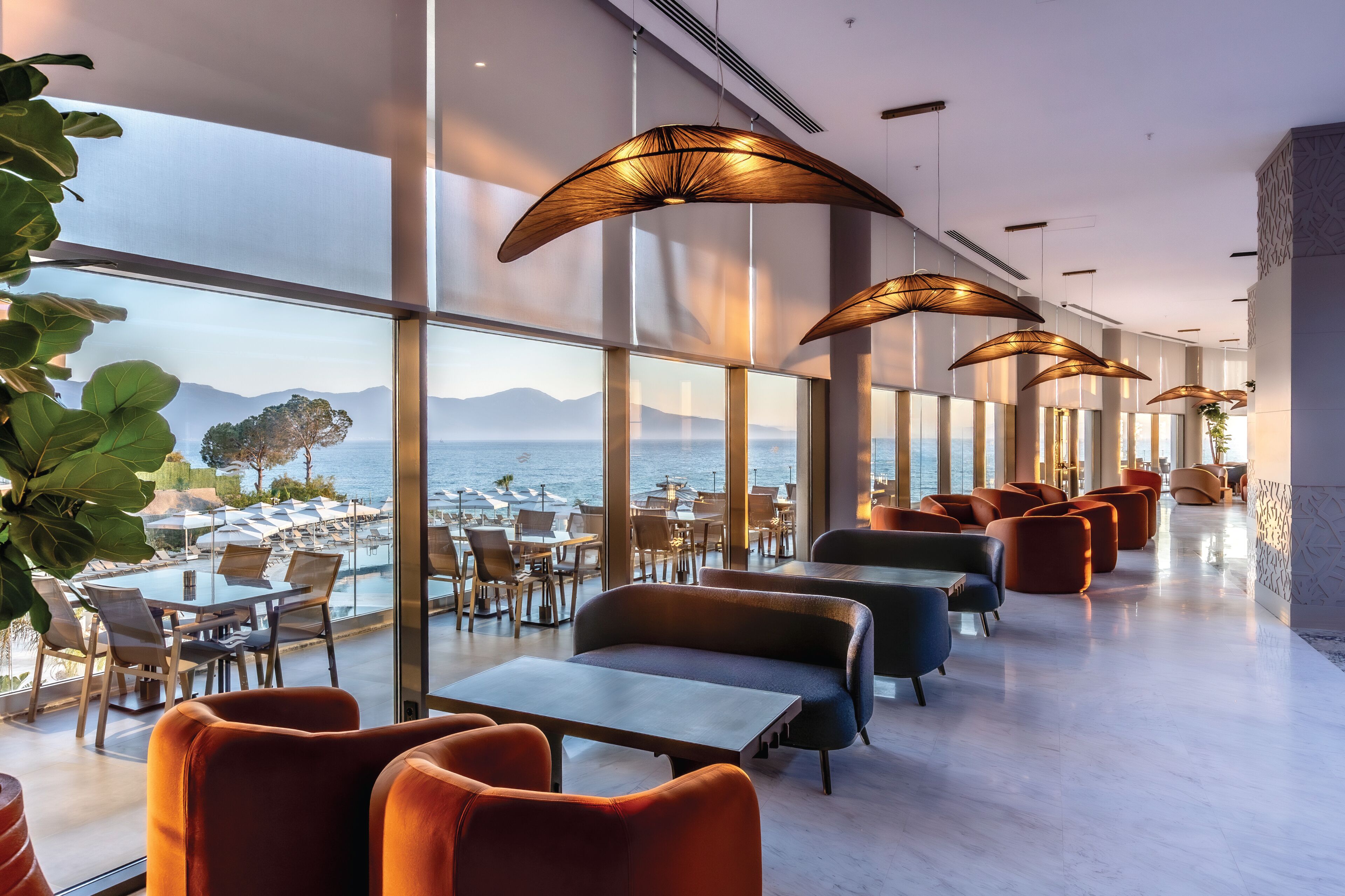 6 Bars/Lounges, Poolbar