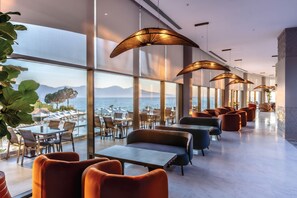 6 bars/lounges, poolside bar - Beks Premium Resort & Spa Hotel (Kusadasi)
