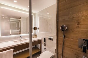 Shower, rainfall showerhead, eco-friendly toiletries, hair dryer