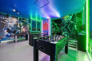 Game room - Last Minute Disney! Private Pool, Game Room & Themed Bedrooms. Book Now! #124759 (Orlando)
