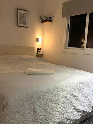 1 soverom, strykejern/-brett, wi-fi og sengetøy