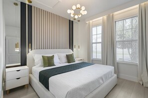 8 bedrooms, iron/ironing board, WiFi, bed sheets - Last Minute Disney Getaway! Luxury Villa with Private Pool, Game Room & Themed Bedrooms. Book Now! #159555 (Orlando)