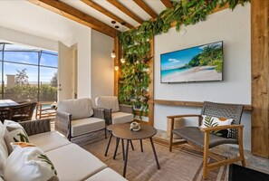 Smart TV - Last Minute Disney Getaway! Luxury Villa with Private Pool, Game Room & Themed Bedrooms. Book Now! #151423 (Orlando)