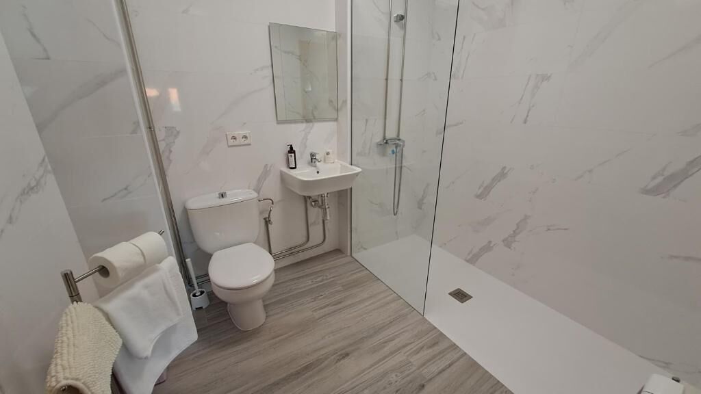Gratis toiletartikelen, handdoeken, zeep, shampoo
