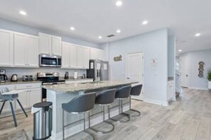 Fridge, microwave, oven, stovetop - Last Minute Disney Getaway! Luxury Villa with Private Pool, Hot Tub & Themed Bedrooms. Book Now! #160661 (Orlando)