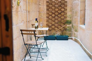Dining - Comfy 2 BR Flat in the Heart of Floriana (Floriana)