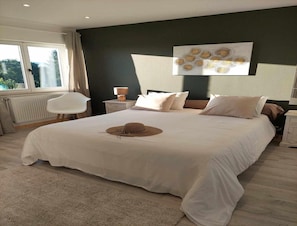 Villa | 5 Schlafzimmer, individuell eingerichtet, Bettwäsche