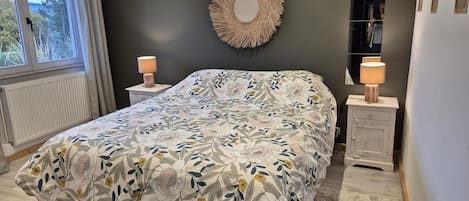 Villa | 5 sovrum, unika möbler och sÀngklÀder