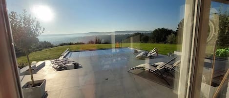 Villa | Balcony