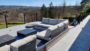 Villa | Balcony