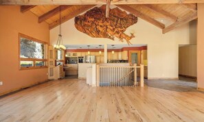 Interior - Executive Mountain Residence - 31+ Day Stays - Edge-of-Town Ouray Views (Ouray)