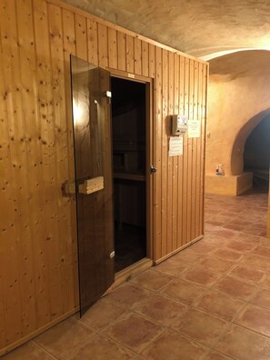 Sauna - Romantic apartment sauna courtyard vaulted bar (Meisenheim)