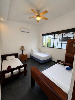 4 Schlafzimmer, Bügeleisen/Bügelbrett, WLAN, Bettwäsche