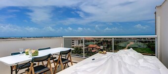 Beach Townhouses Triplex Near the Beach By Carpediem