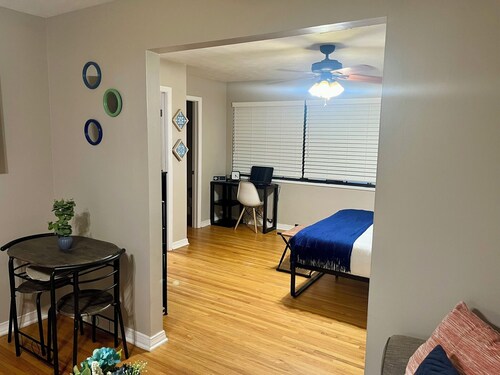 Lakeside GetAway - Cozy Studio in Orange Park, FL