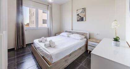 Dream by the Sea Apartment by PikHost