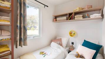 House | 3 bilik tidur, cadar katil